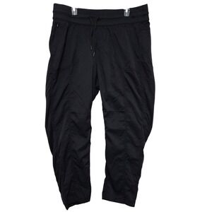 The North Face Black Performance Jogger Wm 1X Plus Athleisure Outdoor Streetwear